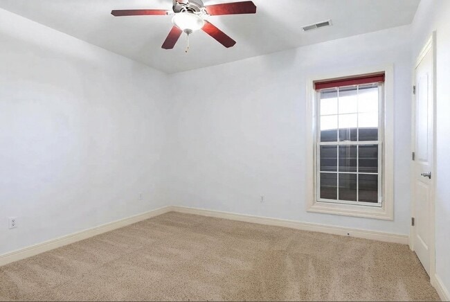Building Photo - 185 Stoney Pointe Dr