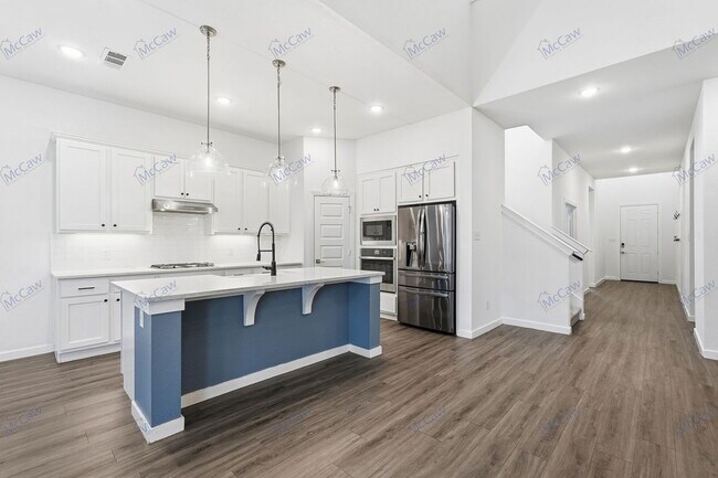 Building Photo - 5737 Miriam Dr