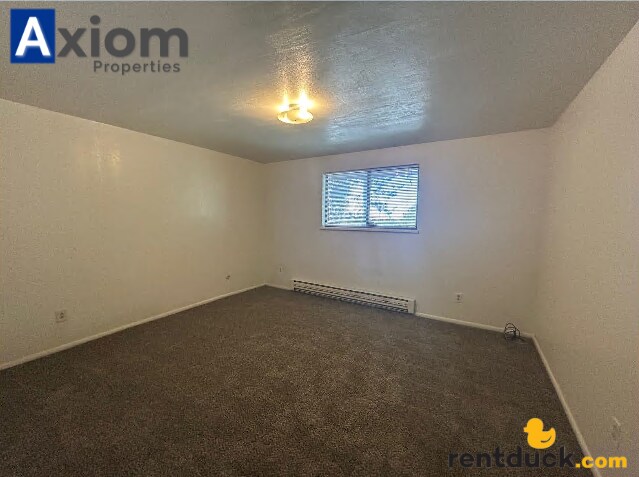 Building Photo - 2147 Marigold St