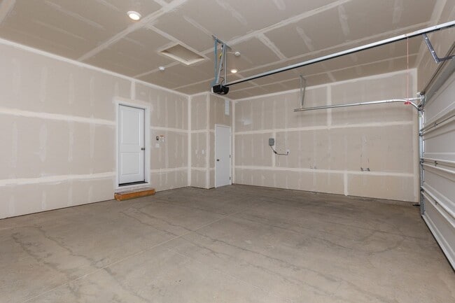 Building Photo - Modern Home for rent in Liberty Lake