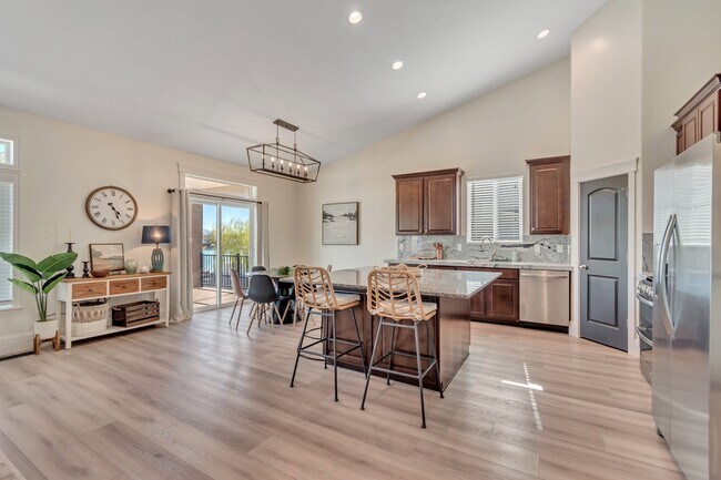 Building Photo - 253 Delgada Ln