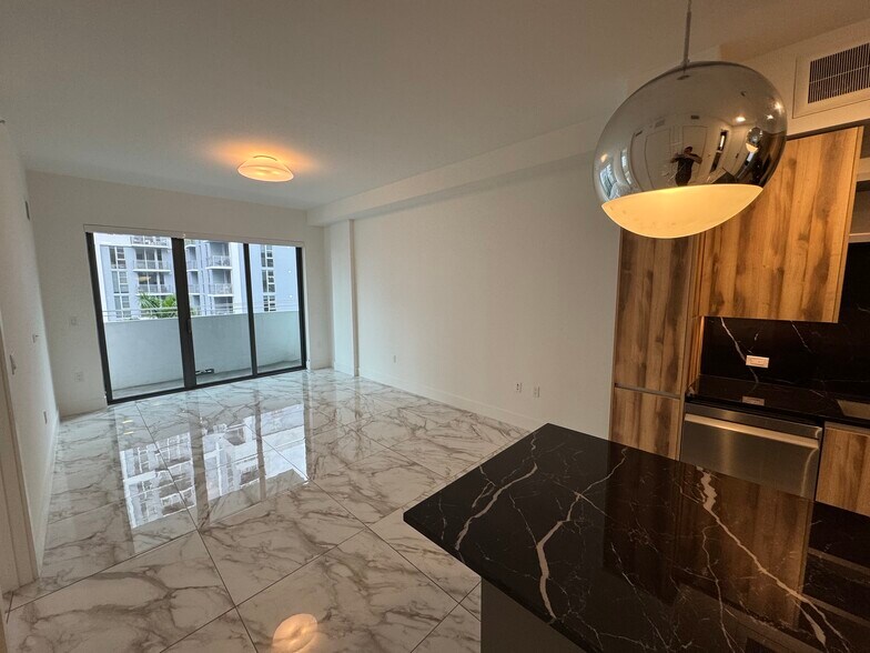 Building Photo - 47 NW 30th St