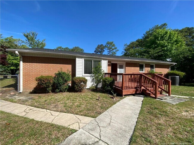 Building Photo - 1701 Carter Baron Pl