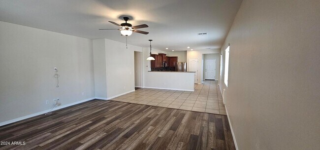 Building Photo - 10430 E Verbina Ln