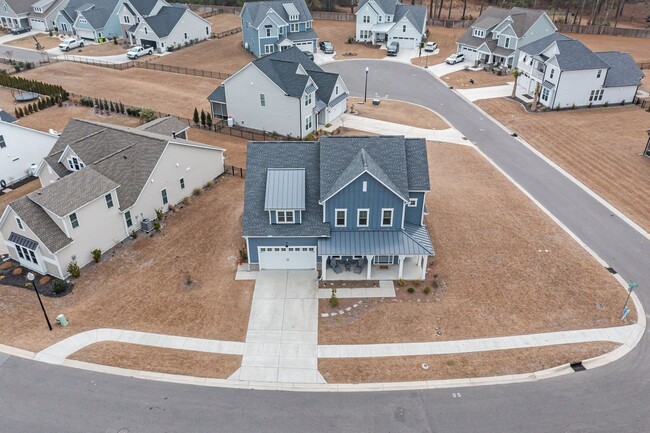 Building Photo - Exquisite 4 Bedroom/4 bath home in the Wyn...