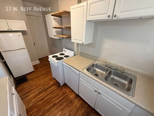 Building Photo - 37 W Neff Ave