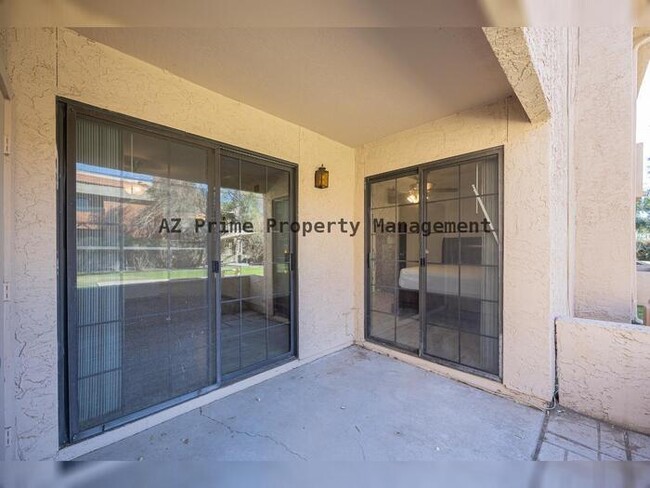 Building Photo - 3131 W Cochise Dr