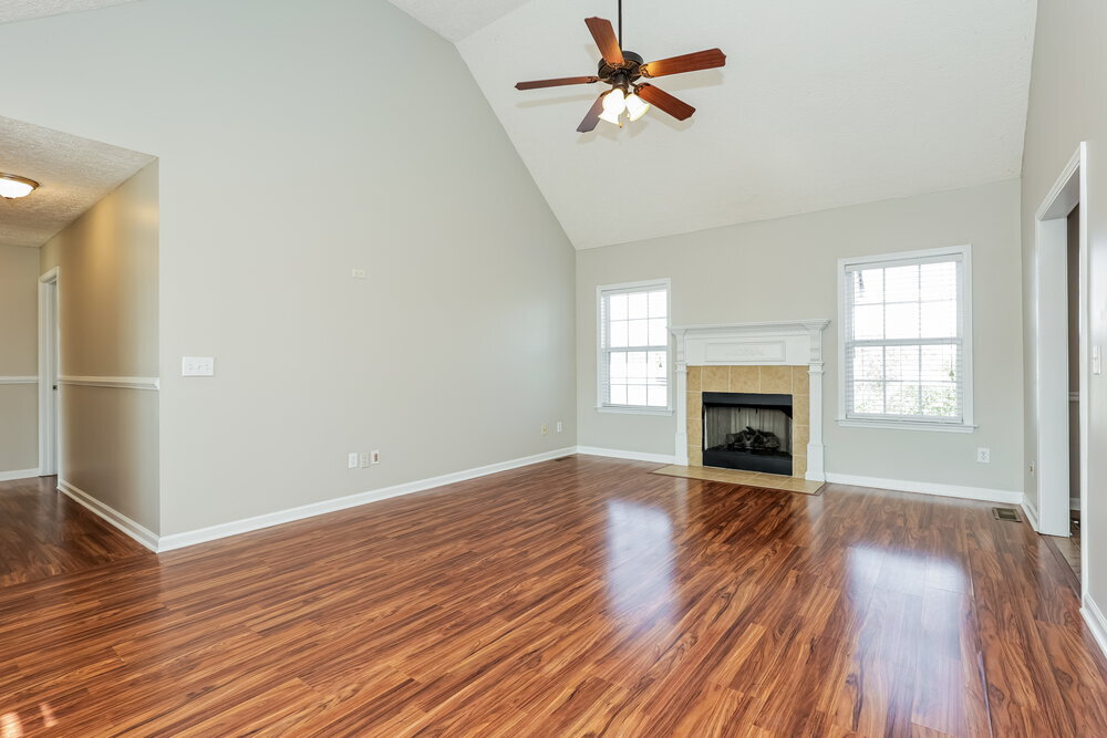 Building Photo - 3128 Hardwood Dr