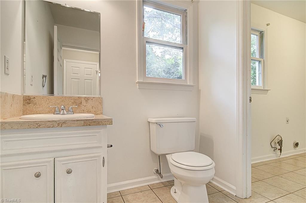 Building Photo - 1508 Trinity Garden Cir