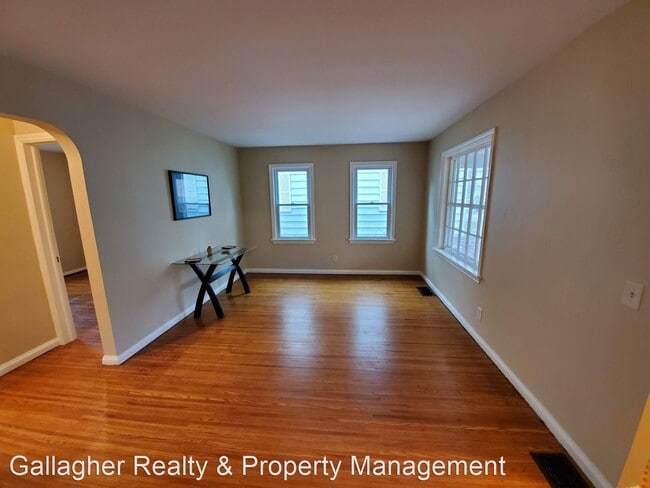 Building Photo - 3 br, 1 bath House - 313 Britton Rd