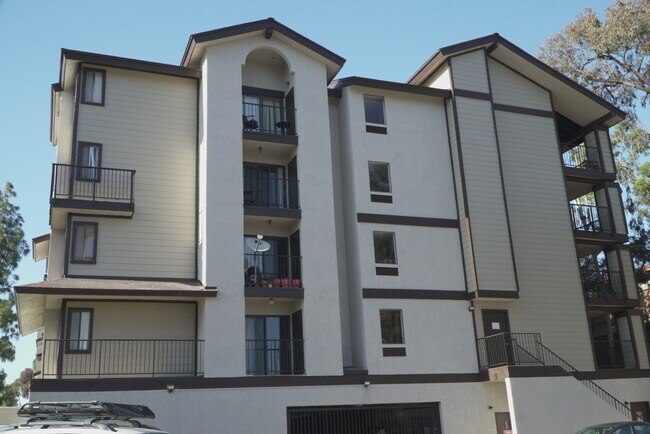 Building Photo - 3955 Faircross Plz