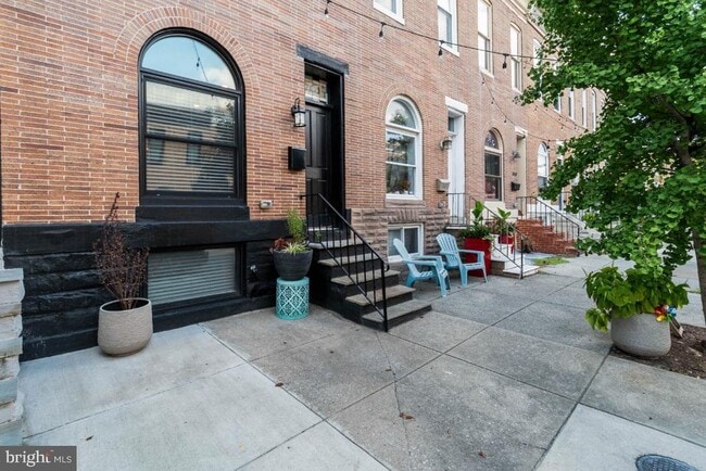 Building Photo - 1814 Jackson St