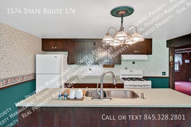 Building Photo - 1574 NY-17K