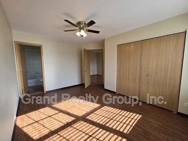 Building Photo - 1522 W Turtle Creek Ln