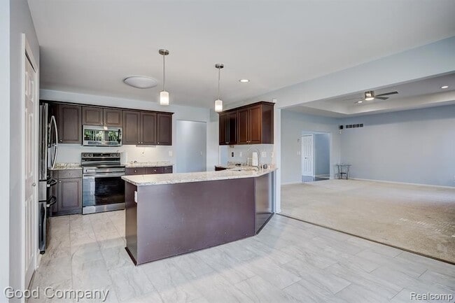 Building Photo - 2924 Wessels Dr