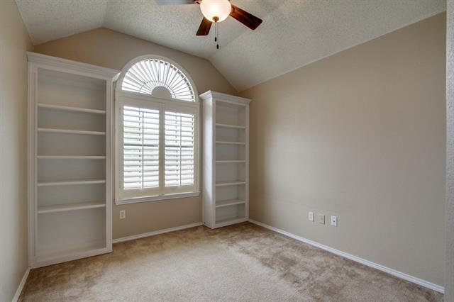 Building Photo - 333 Parkway Blvd