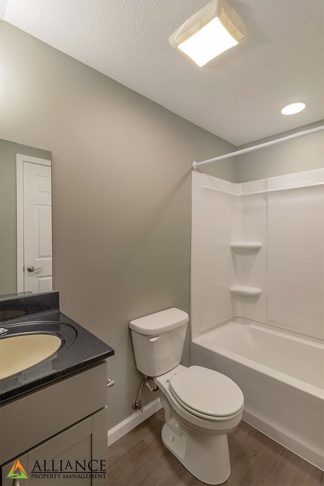 Building Photo - 917 Kearney St