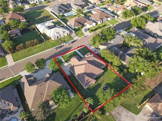 Building Photo - 29 Barcelona Blvd