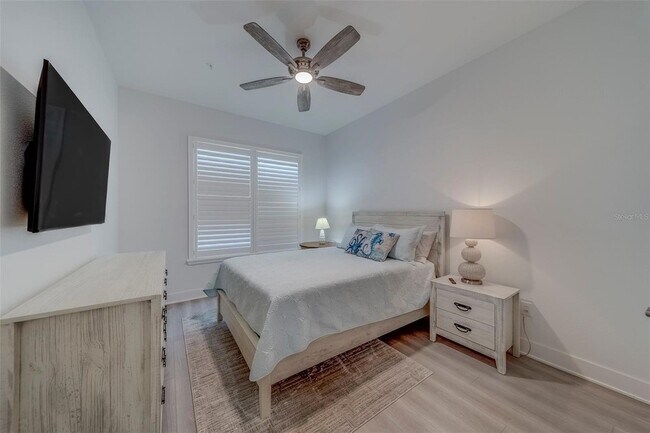 Building Photo - 400 150th Ave