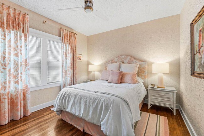 Building Photo - 217 Coconut Ave