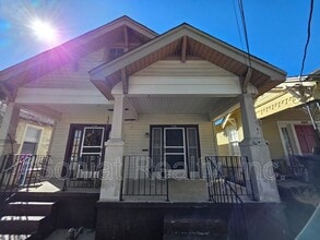 Building Photo - 4166 Bienville St