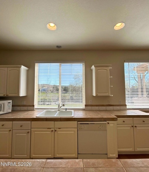 Building Photo - 6710 Cinnamon Dr