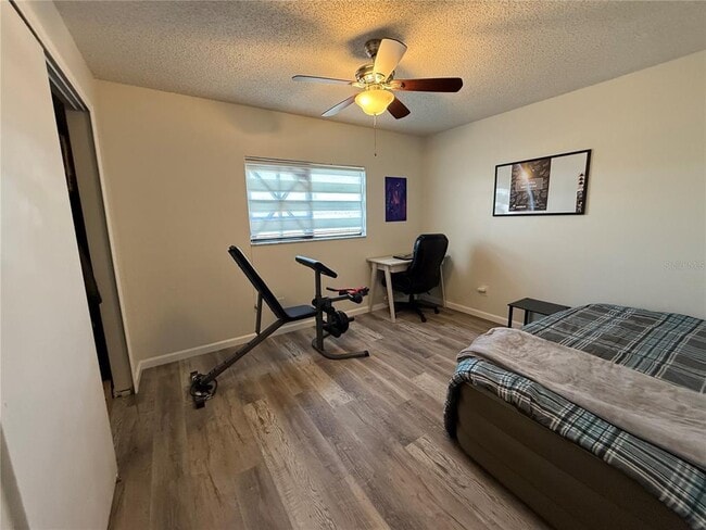 Building Photo - 227 Burning Tree Dr