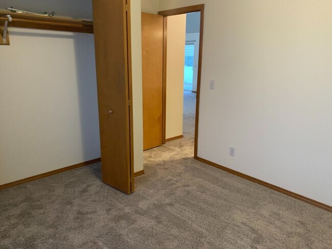 Building Photo - Stoddard Meadows Rancher