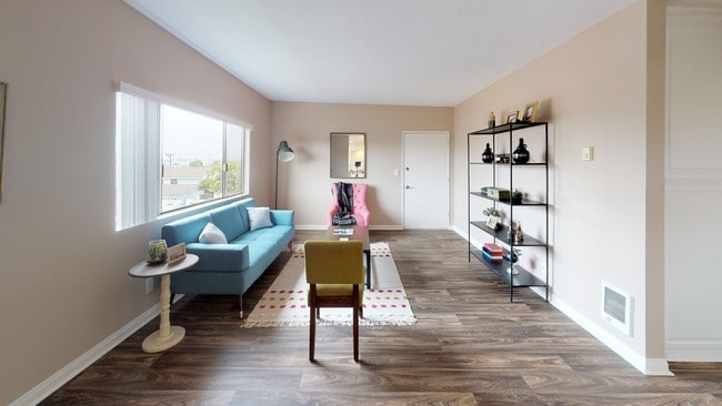 Building Photo - 20308 Madison St