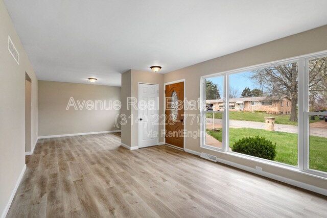 Building Photo - 9410 Cimarron Ct