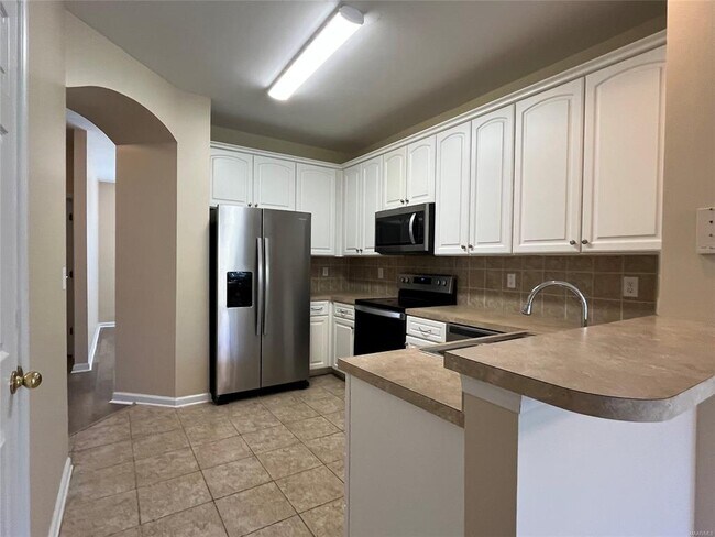 Building Photo - 8951 Alderwood Way