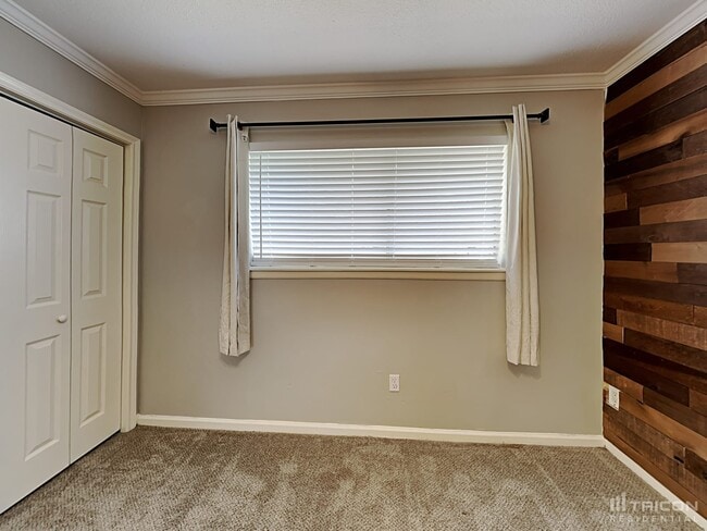 Building Photo - 25568 Dogwood Ln