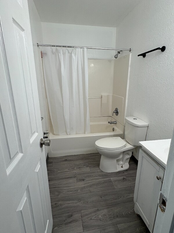 Building Photo - 685 Michigan Ave