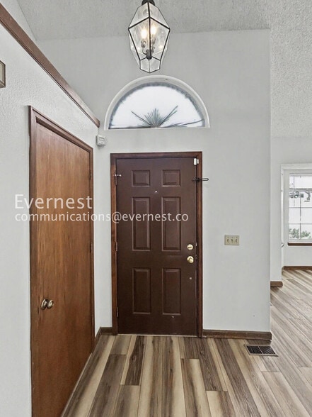 Building Photo - 4930 Sprangler Dr