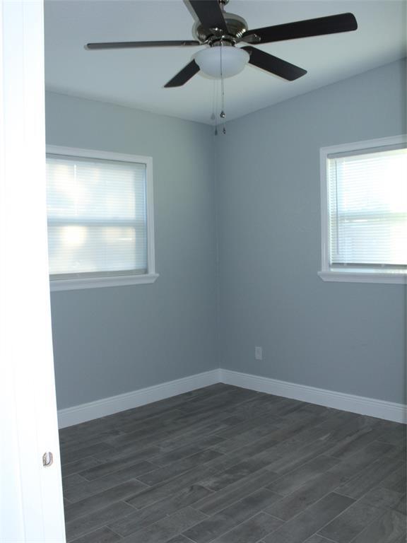 Building Photo - 415 W Lancaster Rd