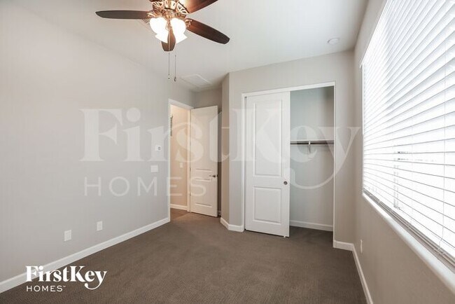 Building Photo - 119 S 197th Dr