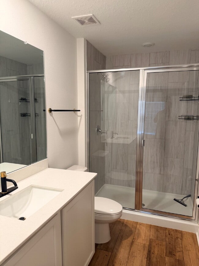 Building Photo - Beautiful 3 Bedroom, 2 Bathroom, 2 Car Garage home for rent in Royal Highlands on .46 acres!