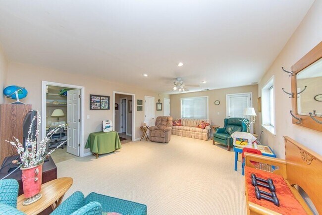 Building Photo - 2501 Peregrine Trail NW
