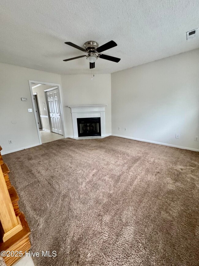 Building Photo - 3930 Sterling Pointe Dr