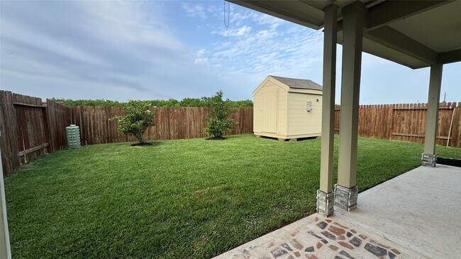 Building Photo - 9611 Tipton Sands Dr
