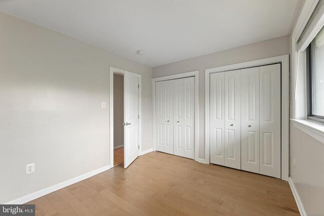 Building Photo - 3107 Naylor Rd SE