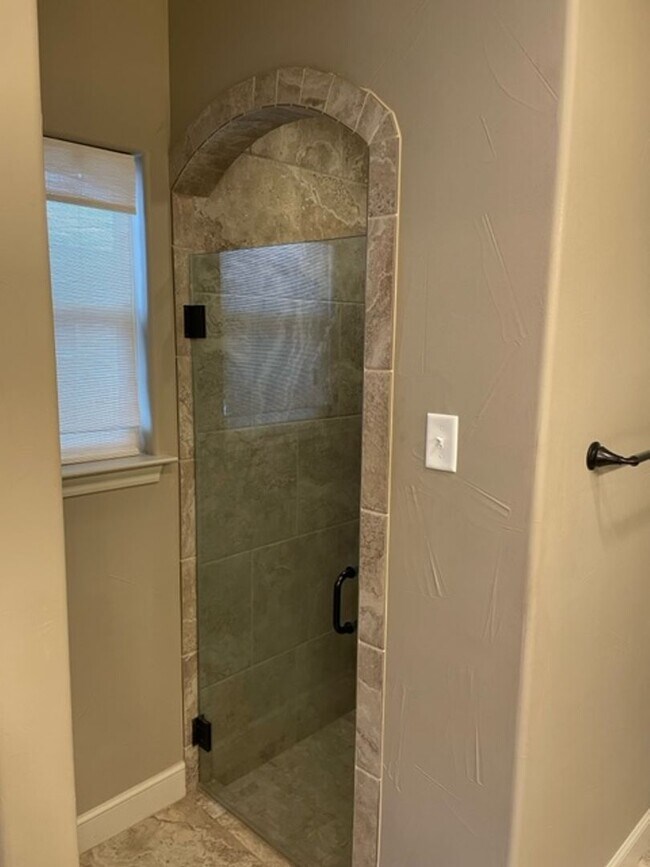 Building Photo - 4 bedroom in Wolfforth