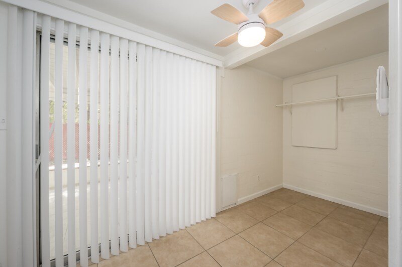 Building Photo - 1809 E Colter St