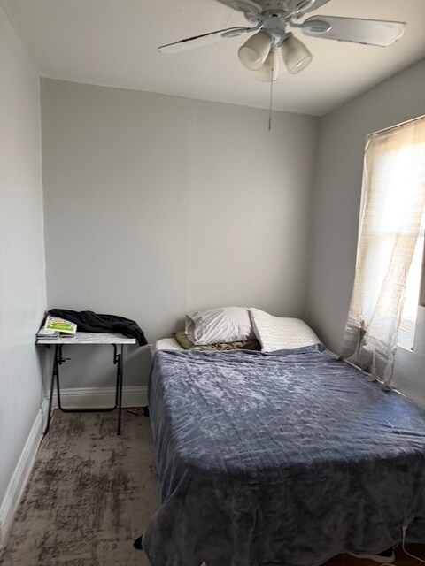 Building Photo - 1933 N Damen Ave