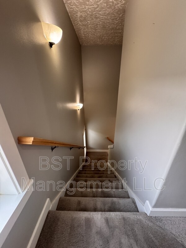 Building Photo - 1604 Webb Lake Dr