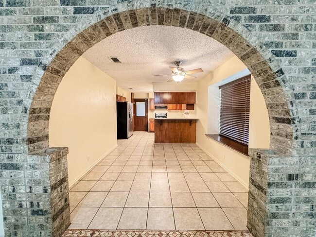 Building Photo - 201 Byron Dr