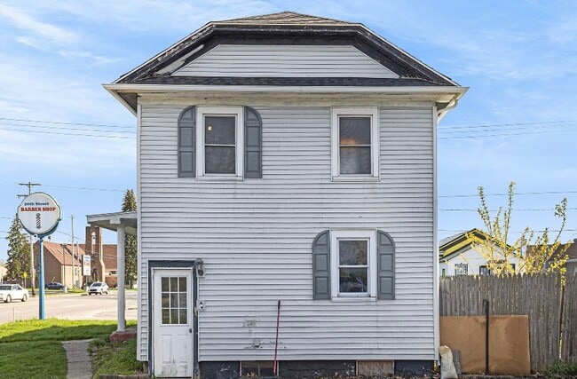 Building Photo - 17 N 20th St