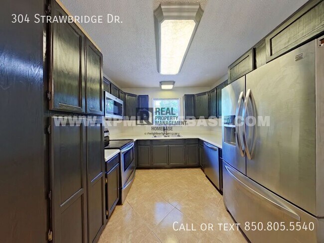Building Photo - 304 Strawbridge Dr