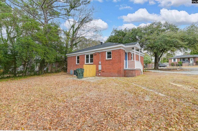 Building Photo - 3001 Truman St