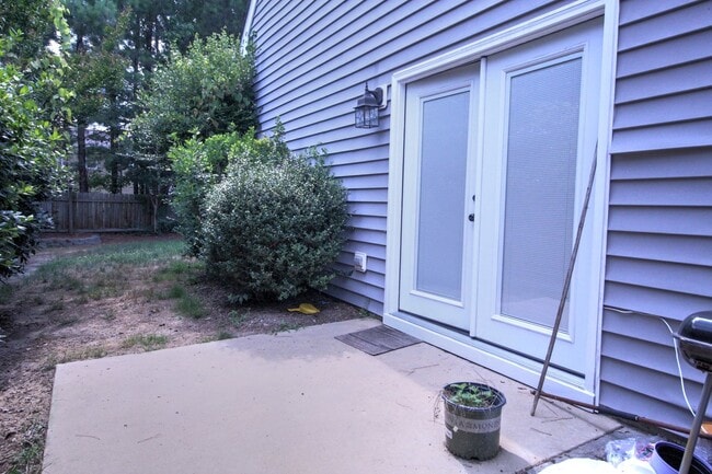 Building Photo - NEW PHOTOS COMING SOON!! 3bd/2ba Hope Valley Home With Fenced-In Backyard!